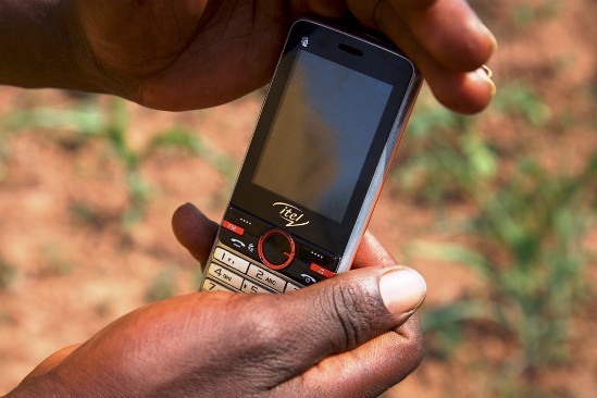 mobile phone farmers
